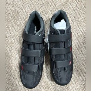 NWT Men’s Tommaso cycling shoes with clips